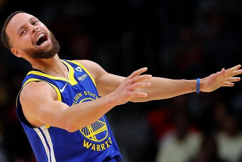 Stefen Karri NBA-da yeni nailiyyətə imza atıb