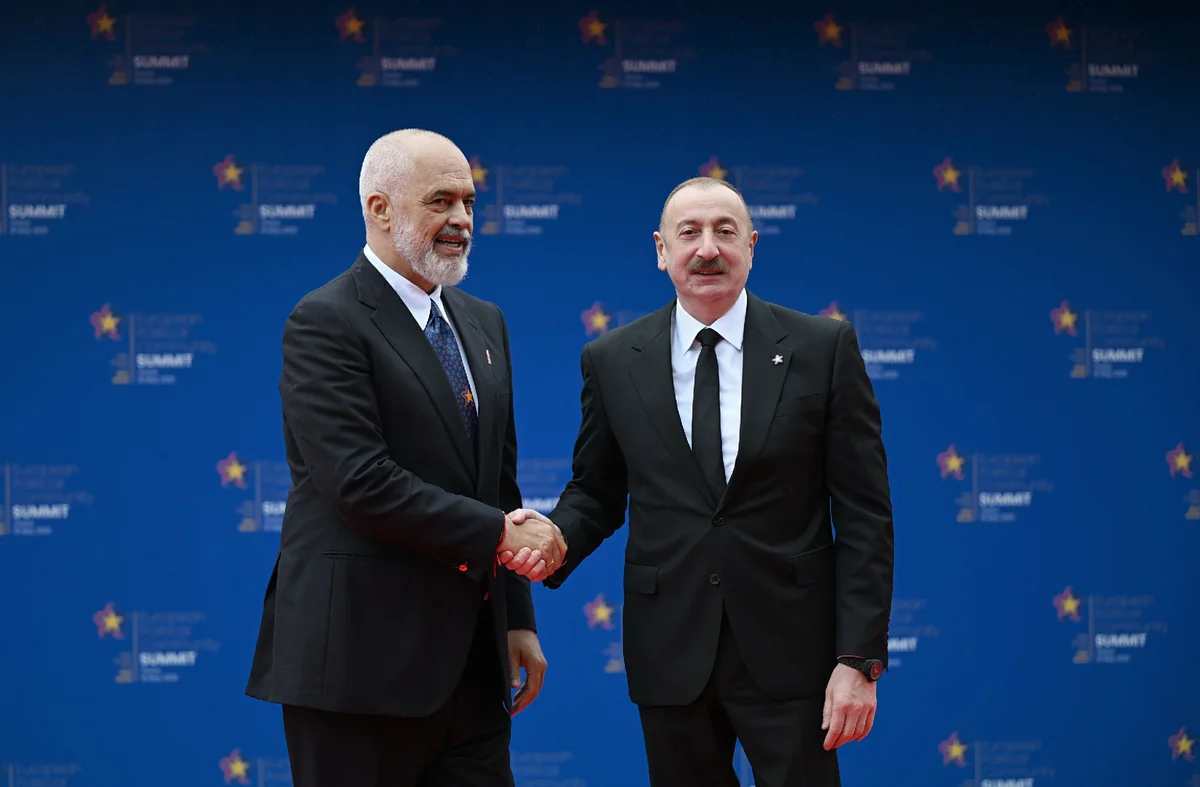 İlham Əliyev Tiranada “Avropa Siyasi Birliyi”nin 6-cı Zirvə toplantısının açılış mərasimində iştirak edib - YENİLƏNİB