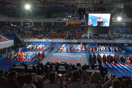 Azərbaycan karateçiləri Avropa çempionatında medalların sayını dördə çatdırıblar