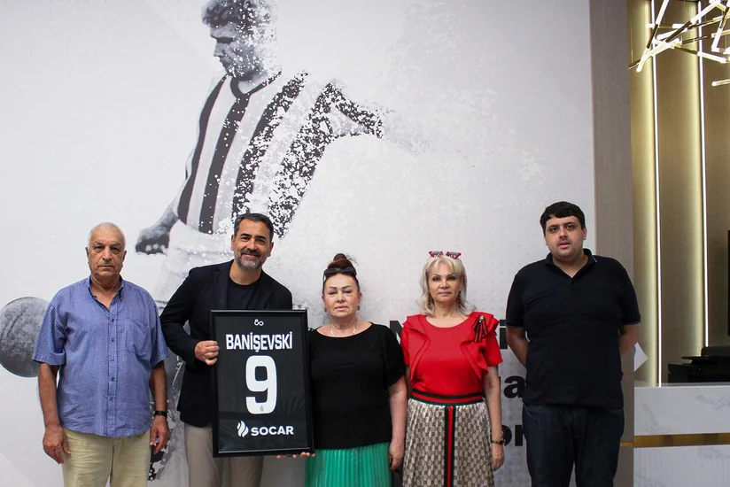 Anatoli Banişevskinin ailə üzvləri Neftçinin qonağı olub