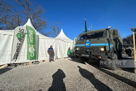 Total of 45 vehicles of peacekeepers move freely on Khankandi-Lachin road