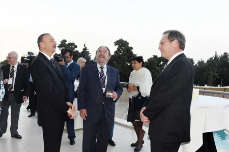 ​İlham Əliyevin adından III Qlobal Bakı Forumunun iştirakçılarına ziyafət verilib - FOTO