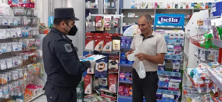 Cəlilabadda tibbi maskadan istifadə etməyənlər cərimələnib