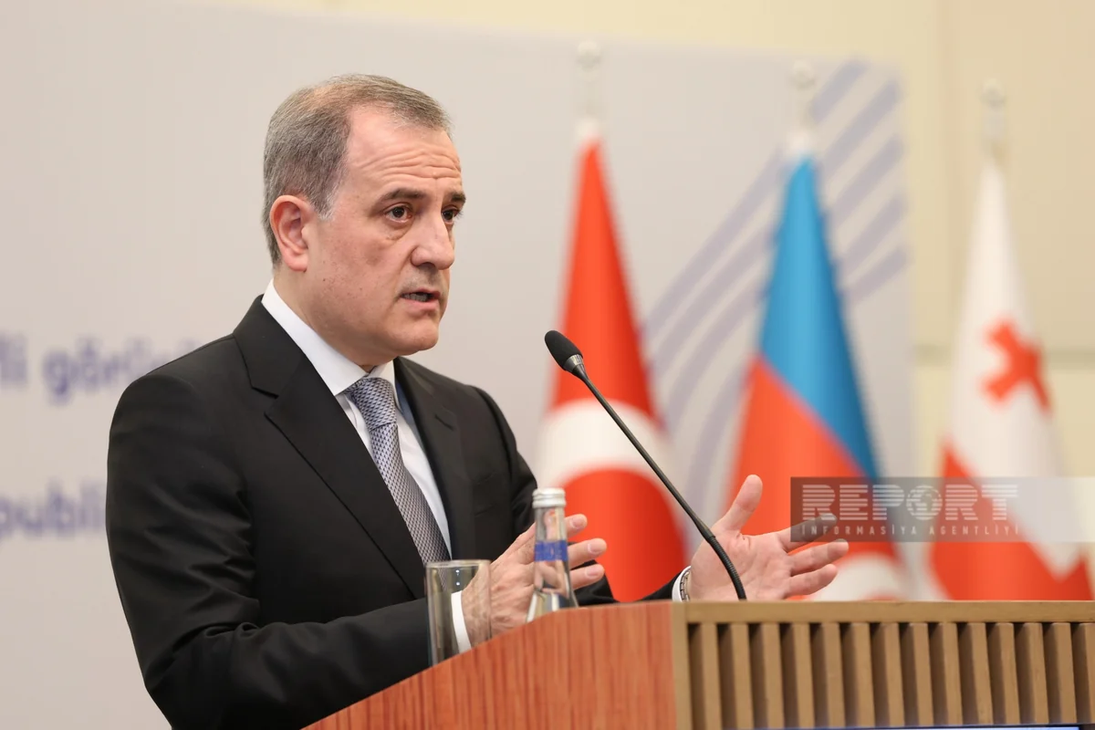 Nazir: XİN başçılarının bugünkü görüşü qlobal problemləri müzakirə etmək imkanı yaradır