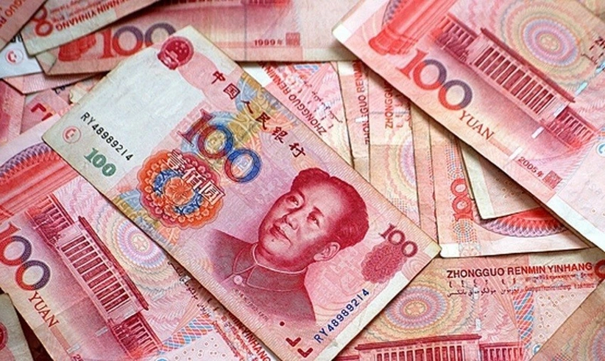 Yuan son 11 ilin minimum həddinə enib