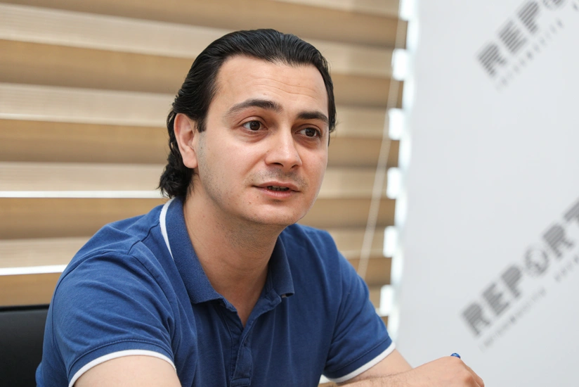 Cavid Osmanov: “Radio dinləyici ilə aparıcının tet-a-tet münasibətini ifadə edir”
