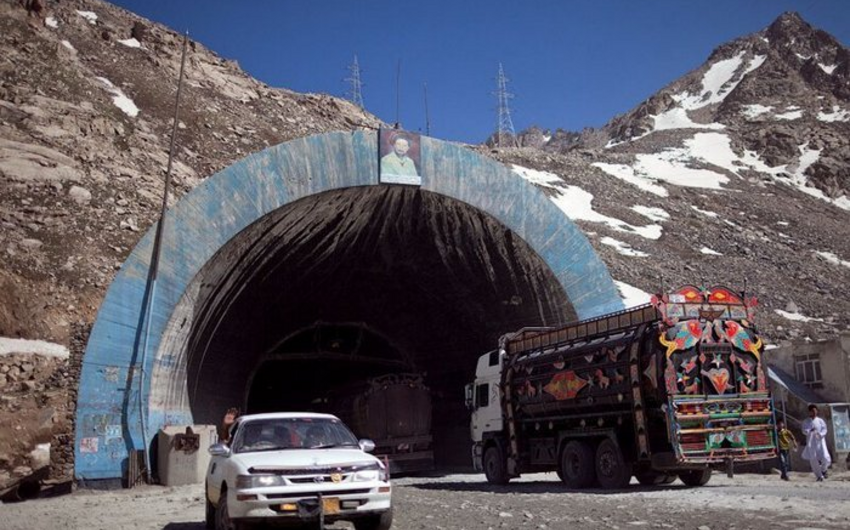 Road accident kills 2, injures 11 in northern Afghanistan