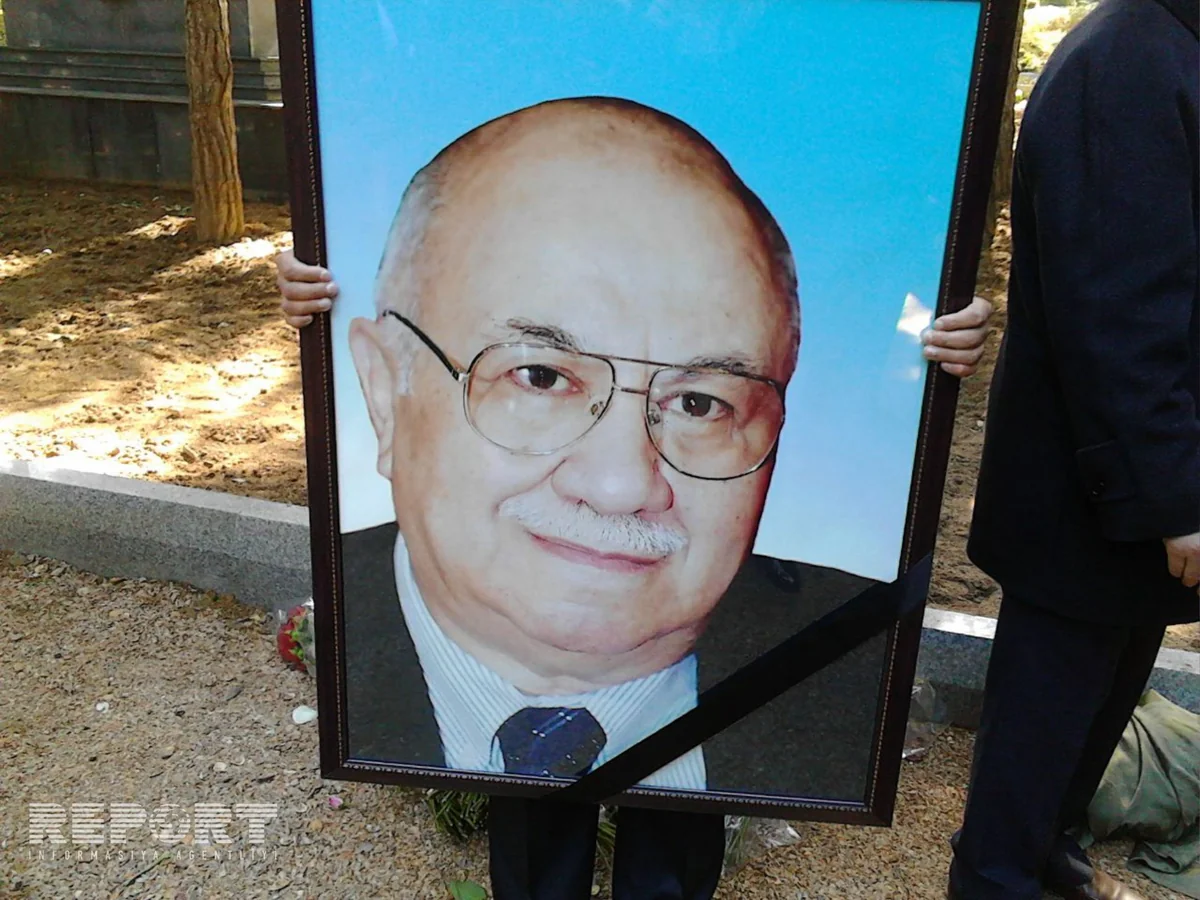 Maqsud İbrahimbəyov I Fəxri xiyabanda dəfn edilib