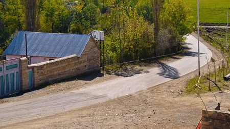 Gədəbəydə daha bir yolun inşası başa çatıb