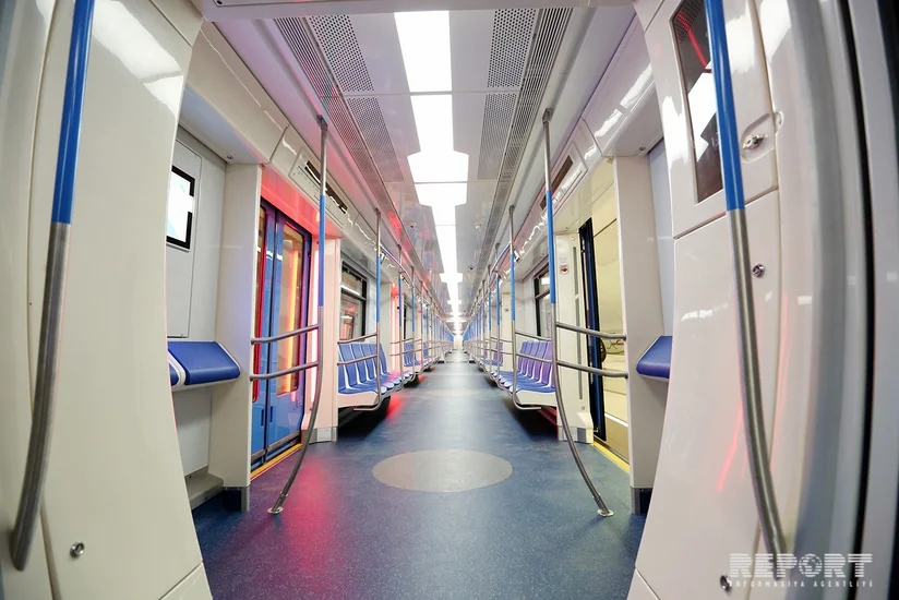 Bakıya yeni gətirilmiş metro qatarının təqdimatı keçirilib - FOTOREPORTAJ