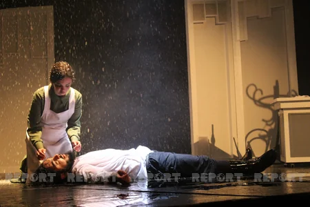 Tbilisidəki Azərbaycan teatrı yeni tamaşa ilə çıxış edib