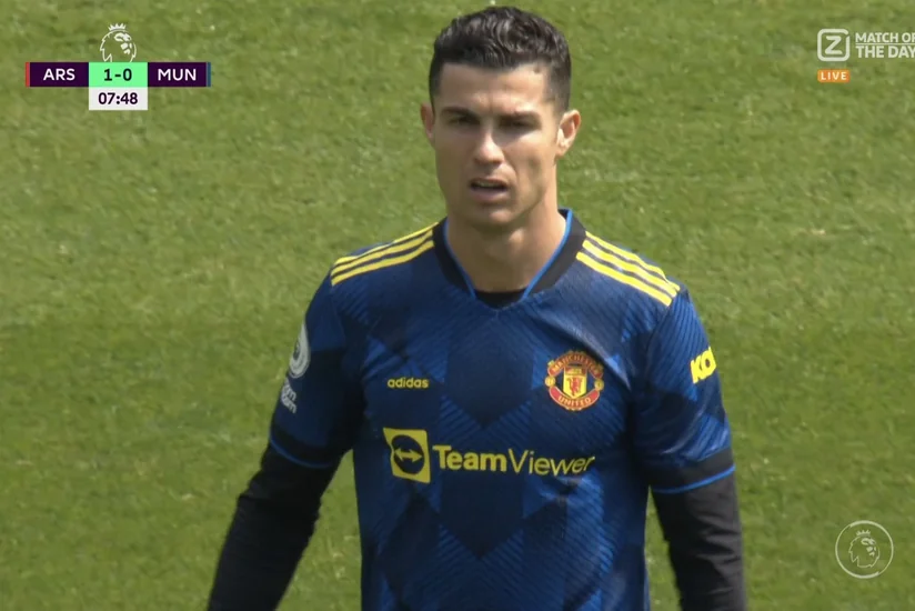 Arsenal azarkeşləri Ronaldunun vəfat edən uşağının xatirəsini oyun vaxtı yad edib