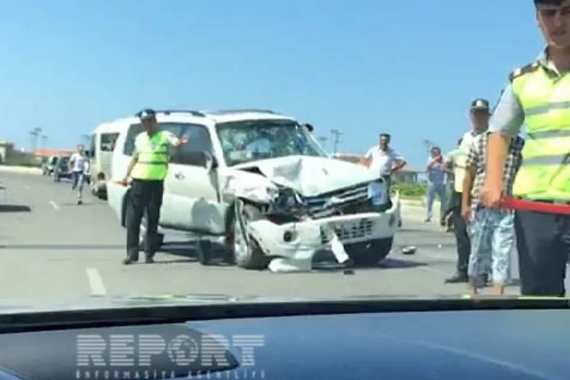 ​Bilgəhdə iki maşının toqquşması ilə nəticələnən yol qəzası baş verib - FOTO - VİDEO