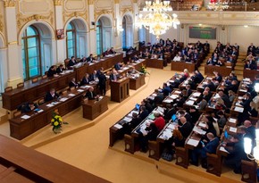 СМИ: Оппозиция потребовала отставки кабмина Чехии