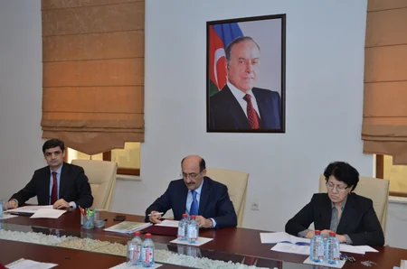 Əbülfəs Qarayev: Kitabxanalarda elektron ədəbiyyatın daha geniş tətbiqi istənilir