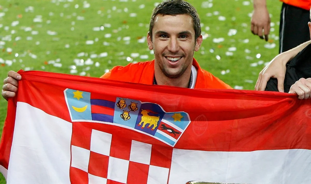 Məşhur futbolçu Azərbaycanla oyun ərəfəsində Xorvatiya yığmasına qayıda bilər