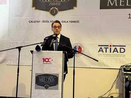 Aqil Ələsgər “Türk Dünyası Mediasına Xidmət” mükafatına layiq görülüb