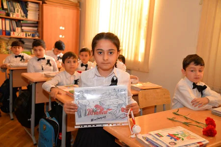 Bakı məktəblərində ilk dərslər  20 Yanvar mövzusunda olub