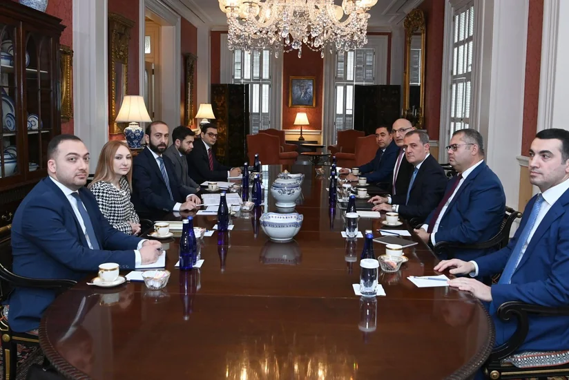 Azərbaycan və Ermənistan XİN başçıları yaxın həftələrdə daha bir görüş barədə razılığa gəliblər