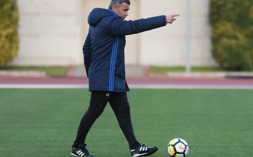 Qarabağın baş məşqçisi ilə hakimlər arasında mübahisə yaranıb  