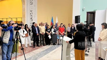 Moskvada azərbaycanlı rəssamın sərgisi açılıb