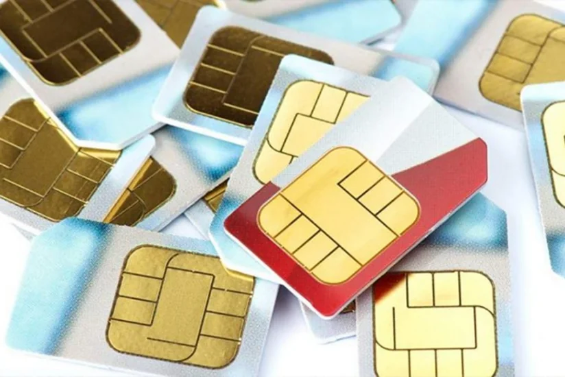 Azərbaycanda mobil telefon nömrələri 4-36 min manata hərraca çıxarılır
