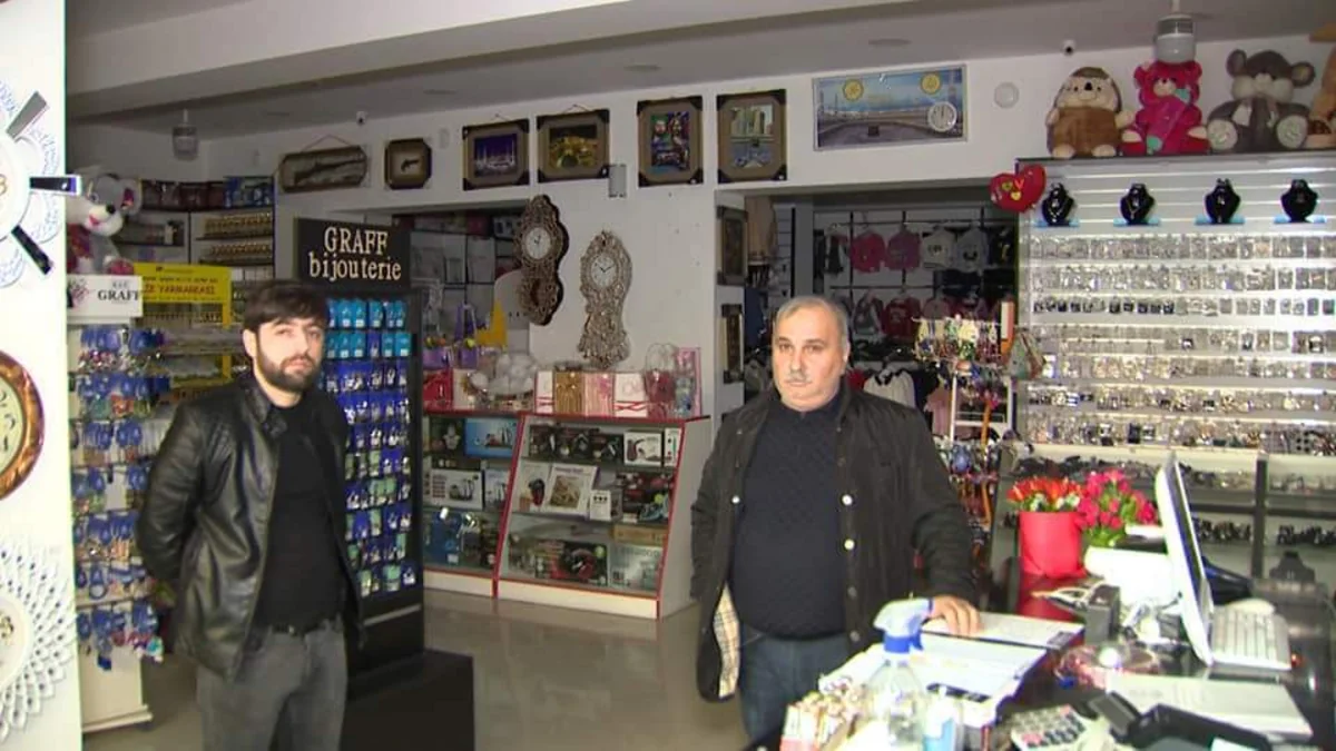 Bakıda gizli şəkildə fəaliyyət göstərən “Mall” aşkarlandı - VİDEO
