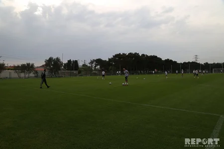 Neftçi Qarabağla final oyunuöncəsi son məşqini keçirib