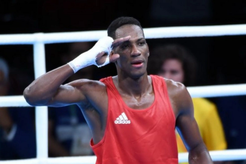 Lorenzo Sotomayor karyerasını başa vurub