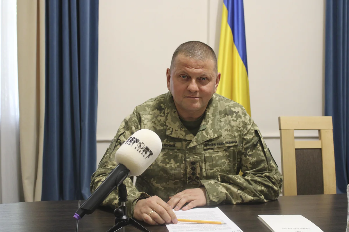 Ukraine to buy 4 more complex Bayraktar TB2 UCAVs