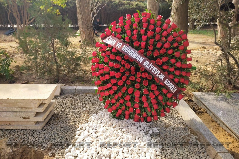 İlham Əliyev və Mehriban Əliyeva Əlibaba Məmmədovun dəfn mərasiminə əklil göndərib