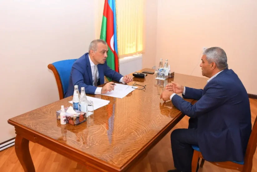 Meliorasiya və Su Təsərrüfatının sədri Ağdaşda vətəndaşları qəbul edib