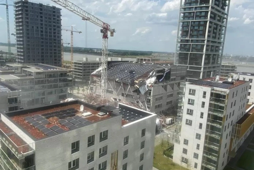 В Бельгии обрушилось здание школы