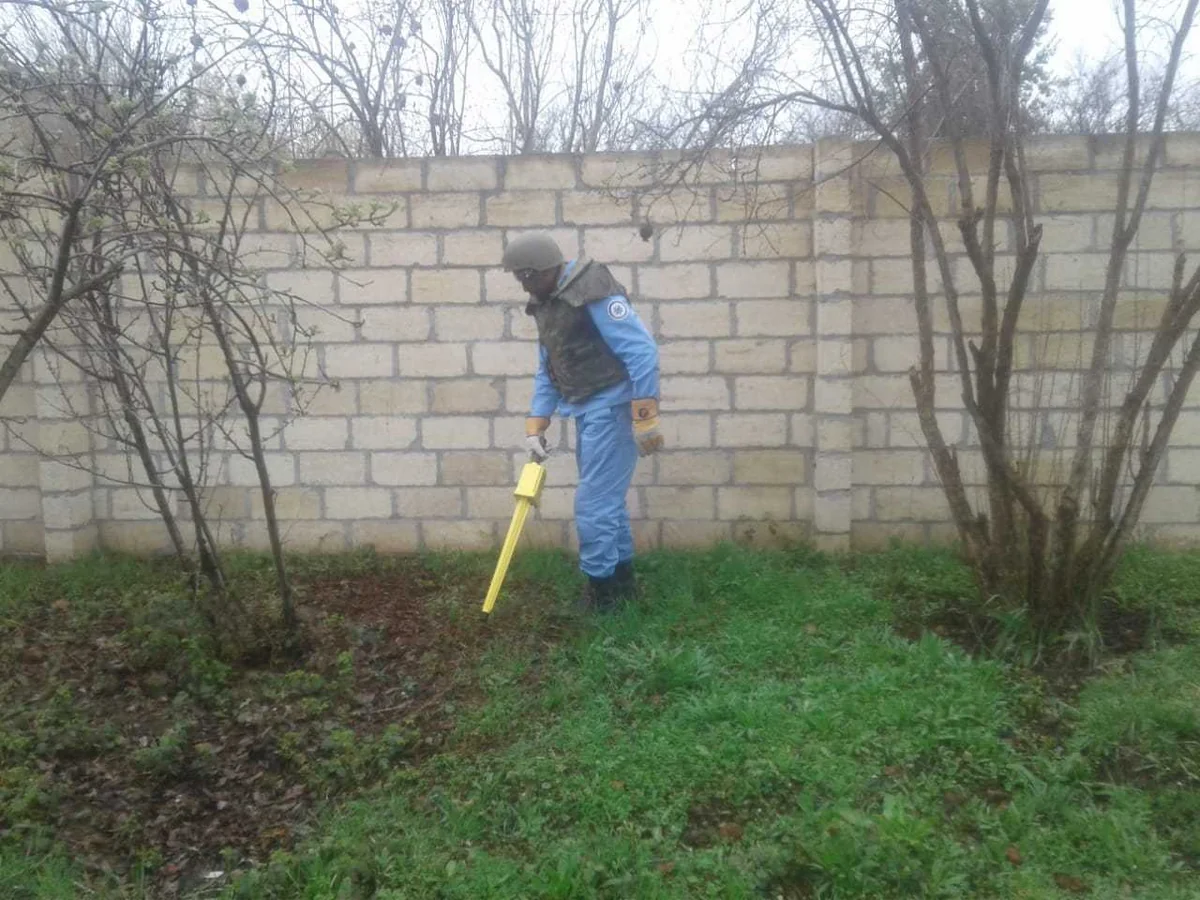 Beyləqanda 28 il əvvəl həyətə düşən mərmi tapıldı