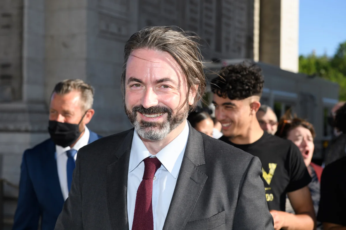 Napoleonun nəslinin nümayəndəsi Fransanı xilas etməyə çağırıb