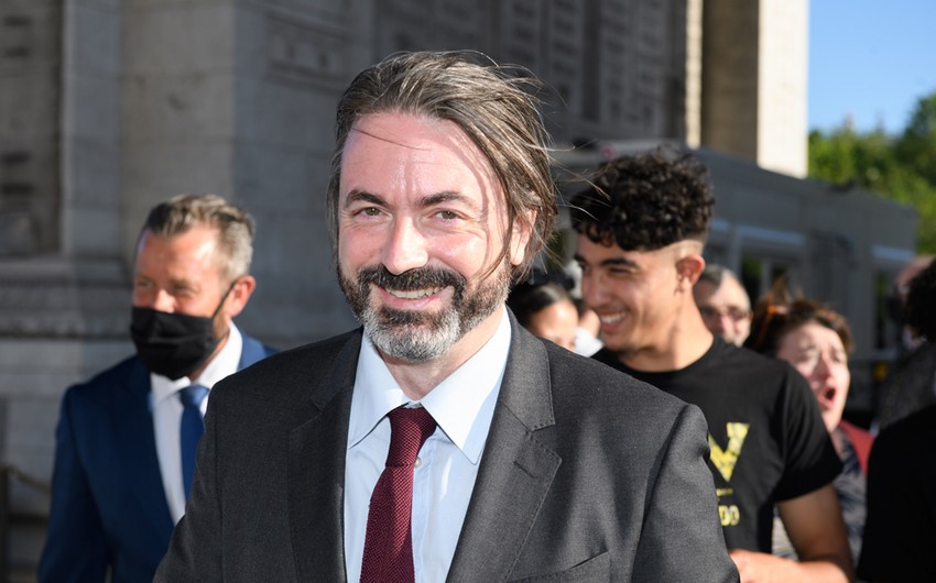 Napoleonun nəslinin nümayəndəsi Fransanı xilas etməyə çağırıb
