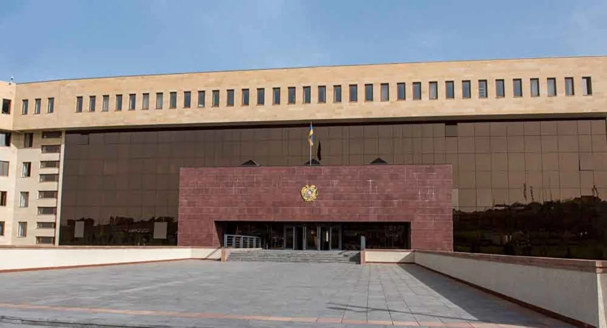 Ermənistan Müdafiə Nazirliyinin sözçüsü istefa verdi