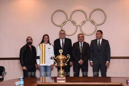 Milli Olimpiya Komitəsində karateçilərlə görüş keçirilib