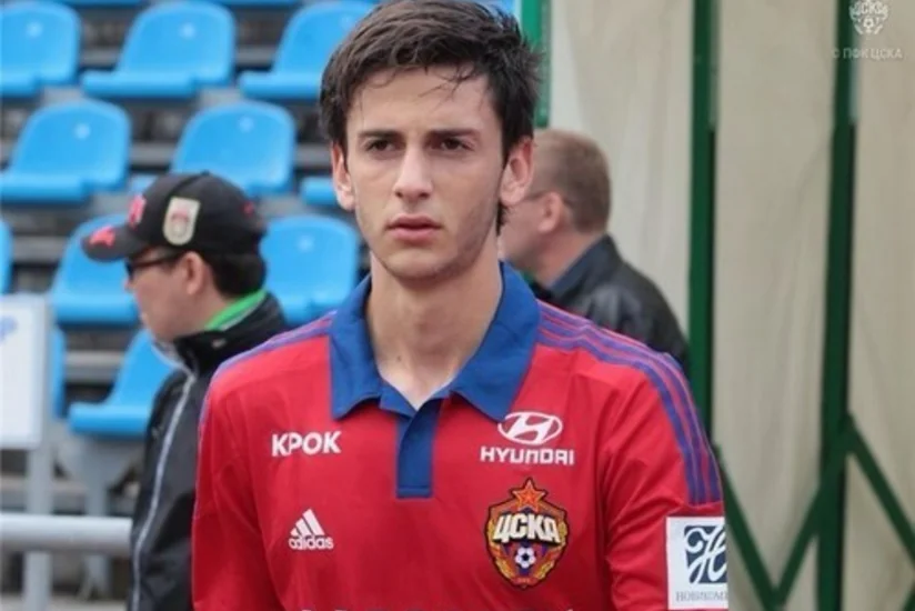 Rusiyada futbolçuların olduğu avtomobil qəza törətdi - VİDEO