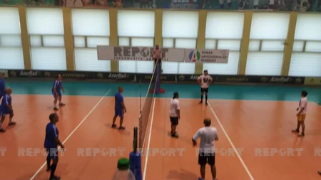 Voleybol üzrə Zəfər Kubokunda yarımfinalçılar müəyyənləşib