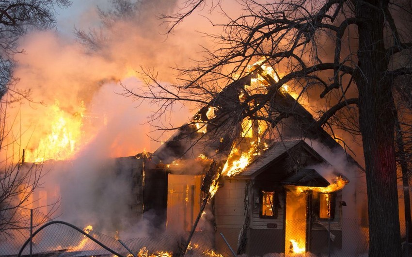 Azerbaijani citizen in Ukraine burns Armenian neighbor's house after the latter insulted him
