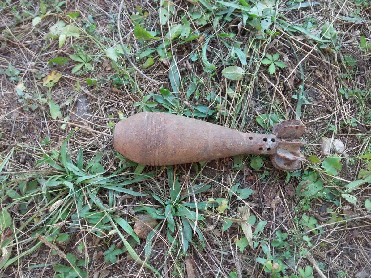 Qazaxda partlamamış minaatan mərmisi tapılıb