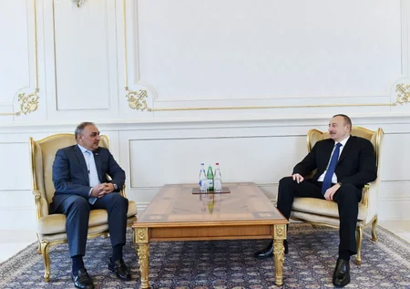 Prezident İlham Əliyev Pakistanın yeni səfirinin etimadnaməsini qəbul edib