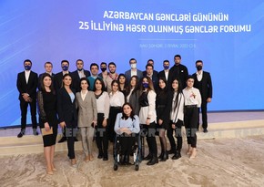 Prezidentlə görüşdə iştirak edən gənclər: Dövlət başçısı bizə tövsiyələr verdi