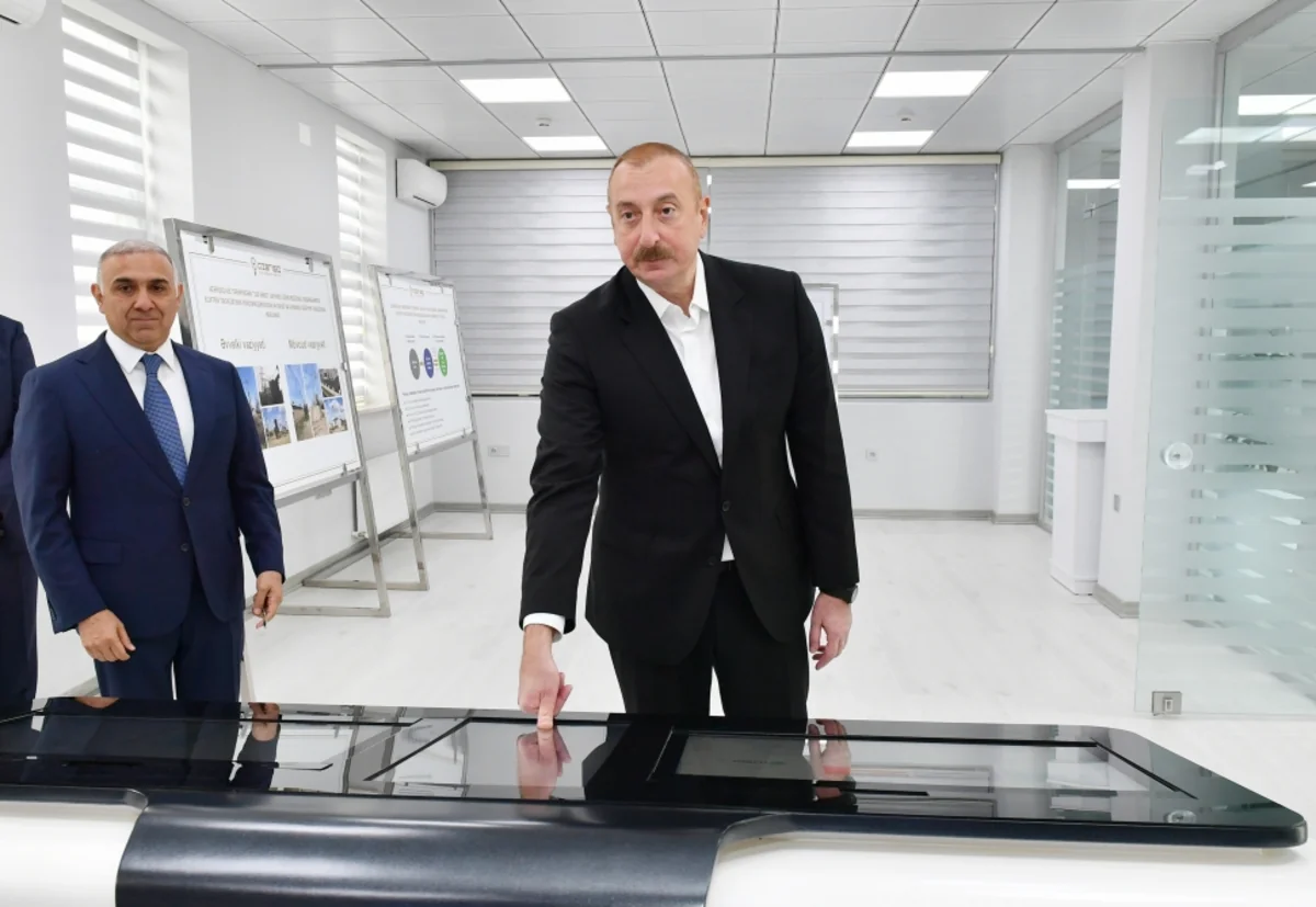 İlham Əliyev “Azərişıq” ASC-nin Salyan Rəqəmsal İdarəetmə Mərkəzinin açılışını edib - YENİLƏNİB