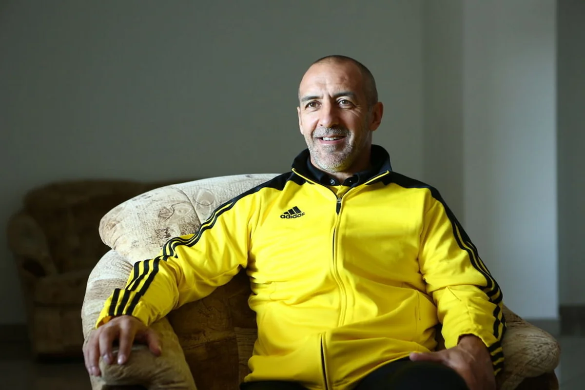 “Neftçi”nin yeni baş məşqçisi azarkeşlərə müraciət edib - VİDEO