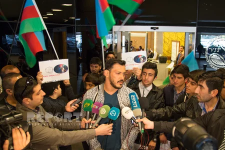 Zabit Səmədov Vətənə qayıdıb