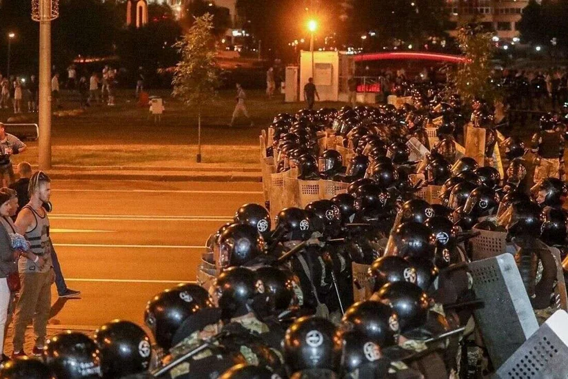 Президент Литвы призвал ЕС созвать чрезвычайный саммит по Беларуси