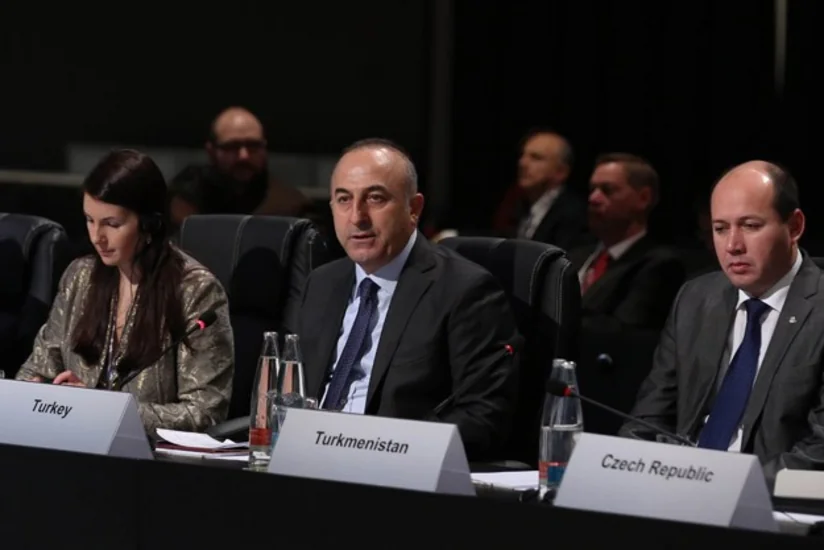 Mövlud Çavuşoğlu: İraq və Suriyaya keçmək istəyən 7200 nəfərdən çox xarici vətəndaşın adı qara siyahıya salınıb