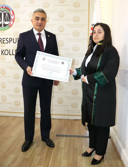 Bir vəkilin fəaliyyəti dayandırılıb, beşinə töhmət verilib